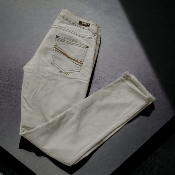 UMM Women's off white Skinny Low waist Jeans - Picture 2 of 7